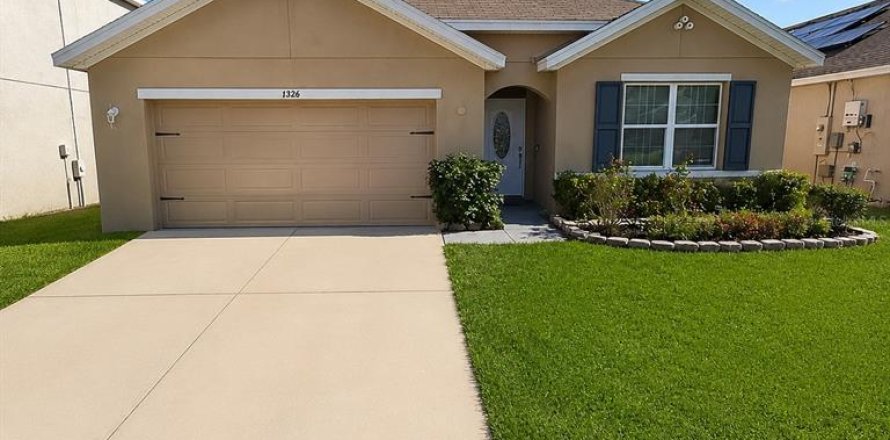 Villa ou maison à Gibsonton, Floride 4 chambres, 171.5 m2 № 2239235