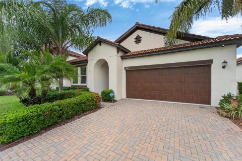 Casa en Wimauma, Florida 2 dormitorios, 181.72 m2 № 2167548
