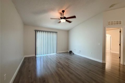Villa ou maison à vendre à Poinciana, Floride: 3 chambres, 147.9 m2 № 2408574 - photo 12