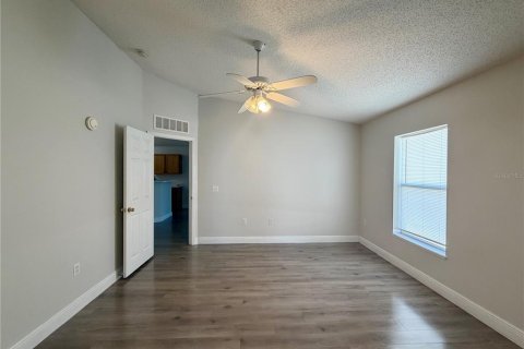Villa ou maison à vendre à Poinciana, Floride: 3 chambres, 147.9 m2 № 2408574 - photo 24