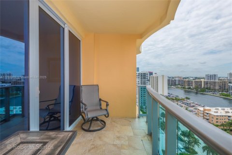 Copropriété à louer à Hollywood, Floride: 1 chambre, 77.57 m2 № 1705235 - photo 4