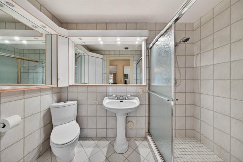 Copropriété à vendre à Pompano Beach, Floride: 2 chambres, 123.37 m2 № 2406032 - photo 12
