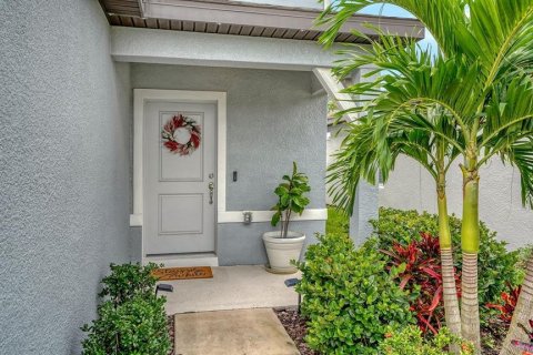 House in Parrish, Florida 4 bedrooms, 205.04 sq.m. № 1899641 - photo 2