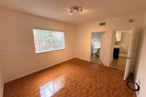 Condominio en alquiler en Doral, Florida, 2 dormitorios, 76.55 m2 № 2066089 - foto 19