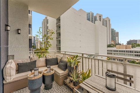 Купить кондоминиум в Майами, Флорида 2 спальни, 118.91м2, № 2001891 - фото 7