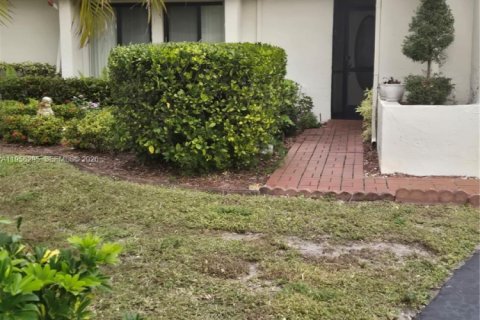 Casa en venta en Boca Raton, Florida, 2 dormitorios, 157.66 m2 № 2011936 - foto 2