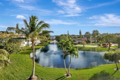 Condominio en venta en Lauderdale Lakes, Florida, 2 dormitorios, 87.7 m2 № 1984705 - foto 17