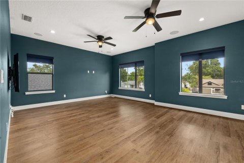 House in Orlando, Florida 4 bedrooms, 274.99 sq.m. № 2100691 - photo 22