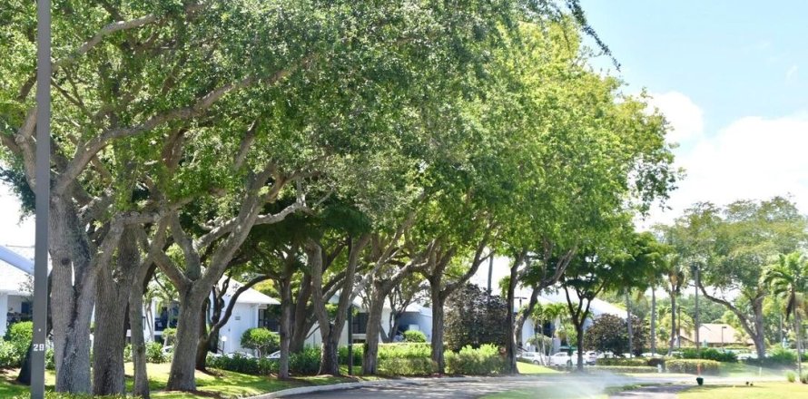 Condominio en Delray Beach, Florida, 2 dormitorios № 1208647