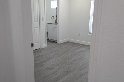 Apartamento en alquiler en Tampa, Florida, 2 dormitorios, 83.61 m2 № 2273080 - foto 5