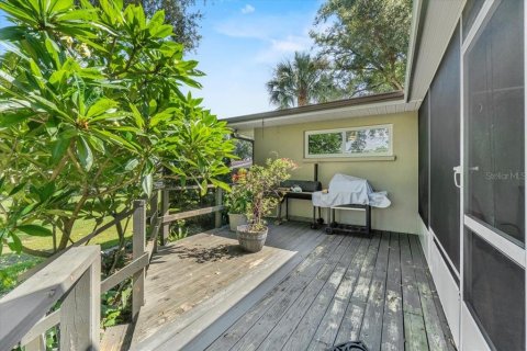 House in Lakeland, Florida 3 bedrooms, 242.66 sq.m. № 1913696 - photo 13