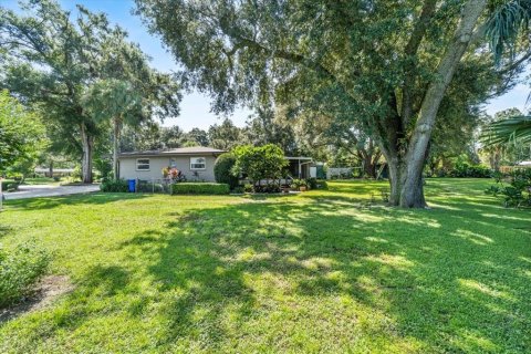House in Lakeland, Florida 3 bedrooms, 242.66 sq.m. № 1913696 - photo 10