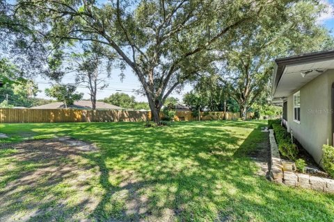 House in Lakeland, Florida 3 bedrooms, 242.66 sq.m. № 1913696 - photo 9