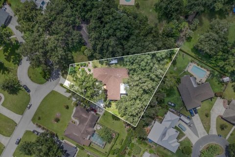 House in Lakeland, Florida 3 bedrooms, 242.66 sq.m. № 1913696 - photo 5