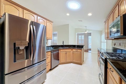 Купить виллу или дом в Дэвенпорт, Флорида 12 комнат, 188.59м2, № 2423628 - фото 27