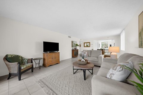 Condo in Longboat Key, Florida, 2 bedrooms  № 2375695 - photo 26
