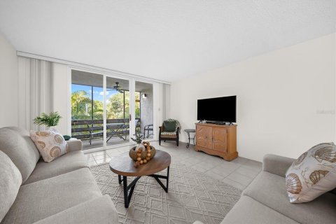 Condo in Longboat Key, Florida, 2 bedrooms  № 2375695 - photo 24