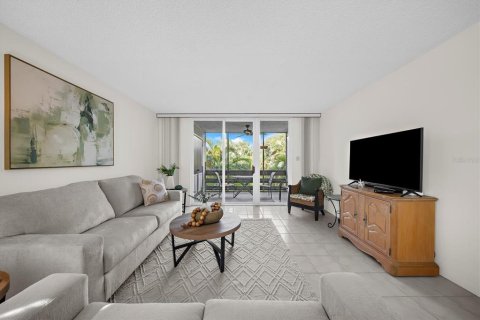 Condo in Longboat Key, Florida, 2 bedrooms  № 2375695 - photo 25