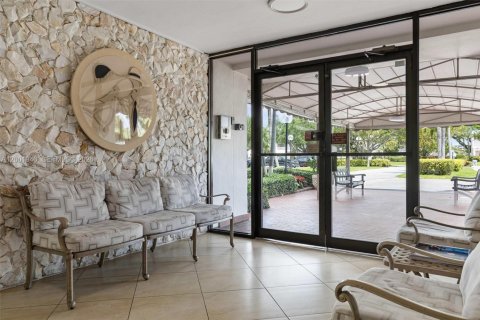 Copropriété à vendre à Pompano Beach, Floride: 2 chambres, 102.19 m2 № 2067836 - photo 21