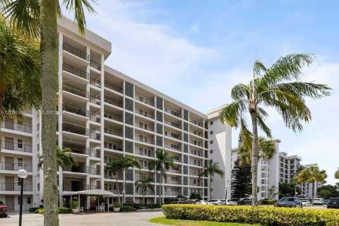 Copropriété à vendre à Pompano Beach, Floride: 2 chambres, 102.19 m2 № 2067836 - photo 22