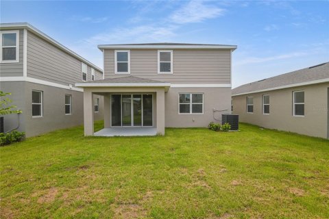 House in Umatilla, Florida 4 bedrooms, 224.27 sq.m. № 1771835 - photo 21