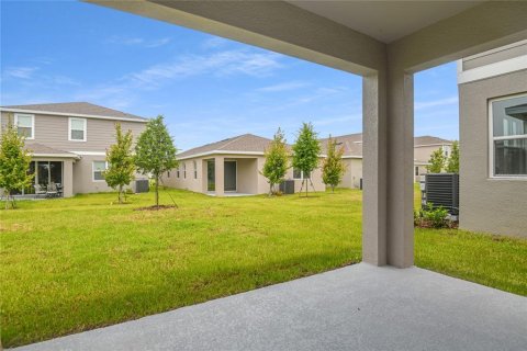 House in Umatilla, Florida 4 bedrooms, 224.27 sq.m. № 1771835 - photo 20