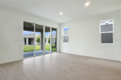 House in Umatilla, Florida 4 bedrooms, 224.27 sq.m. № 1771835 - photo 10