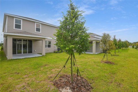 House in Umatilla, Florida 4 bedrooms, 224.27 sq.m. № 1771835 - photo 22