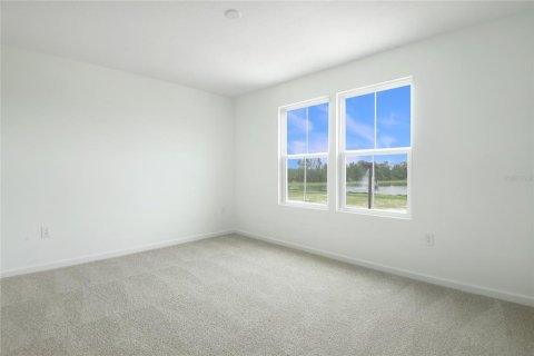 House in Umatilla, Florida 4 bedrooms, 224.27 sq.m. № 1771835 - photo 18