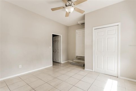 Casa en alquiler en Tampa, Florida, 4 dormitorios, 115.48 m2 № 1750006 - foto 10