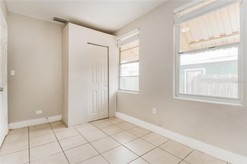 Casa en alquiler en Tampa, Florida, 4 dormitorios, 115.48 m2 № 1750006 - foto 14