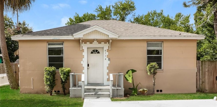 Casa en Tampa, Florida 4 dormitorios, 115.48 m2 № 1750006