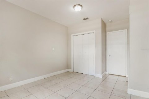 Casa en alquiler en Tampa, Florida, 4 dormitorios, 115.48 m2 № 1750006 - foto 13