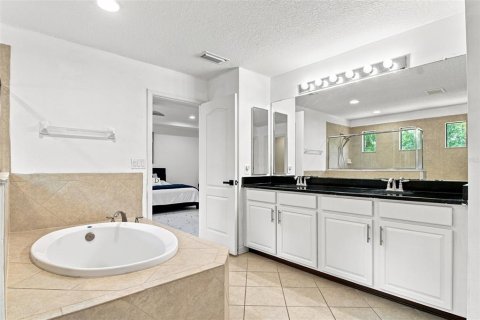 Villa ou maison à vendre à Wesley Chapel, Floride: 4 chambres, 275.18 m2 № 2299378 - photo 26