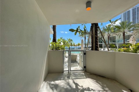 Купить кондоминиум в Санни-Айлс-Бич, Флорида 21.37м2, № 1959435 - фото 6