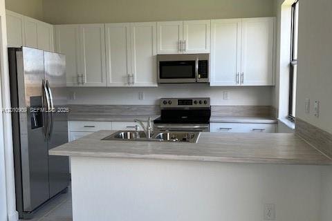 Townhouse in Miami, Florida 3 bedrooms, 123.65 sq.m. № 2076127 - photo 3