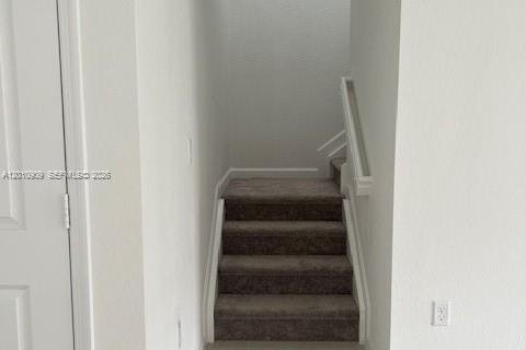 Townhouse in Miami, Florida 3 bedrooms, 123.65 sq.m. № 2076127 - photo 12