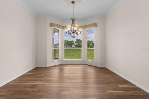 House in Spring Hill, Florida 3 bedrooms, 245.63 sq.m. № 2302313 - photo 15