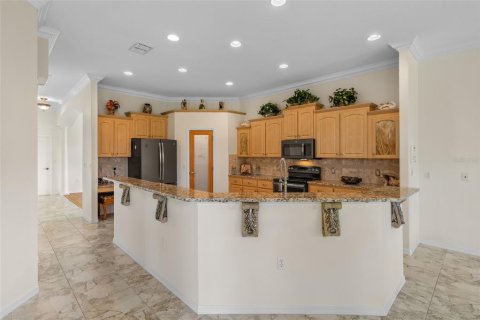 House in Spring Hill, Florida 3 bedrooms, 245.63 sq.m. № 2302313 - photo 17
