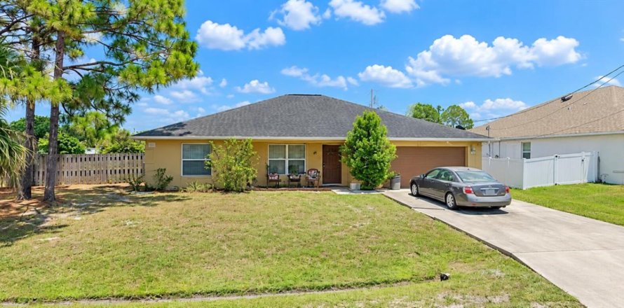 Casa en Port St. Lucie, Florida 3 dormitorios, 116.31 m2 № 2421100