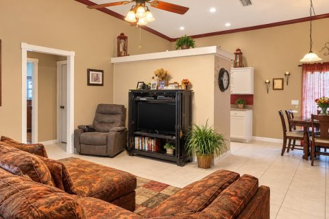 Casa en venta en Port St. Lucie, Florida, 3 dormitorios, 116.31 m2 № 2421100 - foto 3