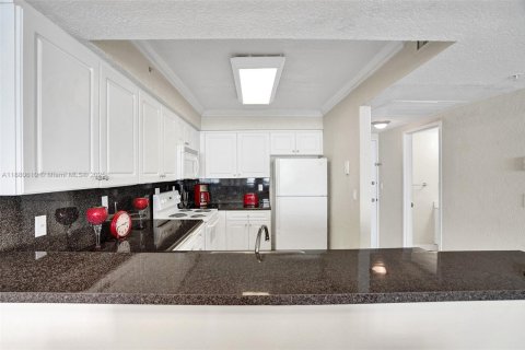Снять в аренду кондоминиум в Холливуд, Флорида 54.81м2, № 2034660 - фото 14
