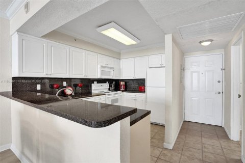 Снять в аренду кондоминиум в Холливуд, Флорида 54.81м2, № 2034660 - фото 13
