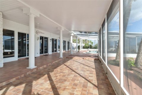 Casa en venta en Titusville, Florida, 5 dormitorios, 763.38 m2 № 1276831 - foto 28