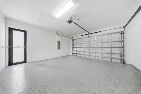 Casa en venta en Lehigh Acres, Florida, 3 dormitorios, 140.56 m2 № 1971658 - foto 27