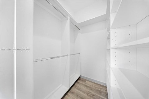 Casa en venta en Lehigh Acres, Florida, 3 dormitorios, 140.56 m2 № 1971658 - foto 21