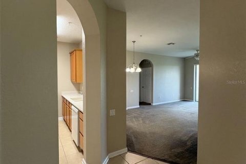 Condo in Orlando, Florida, 3 bedrooms № 2236002 - photo 9