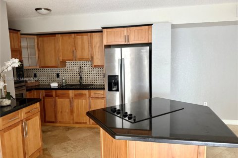 Condo in Pembroke Pines, Florida, 2 bedrooms  № 1922672 - photo 12