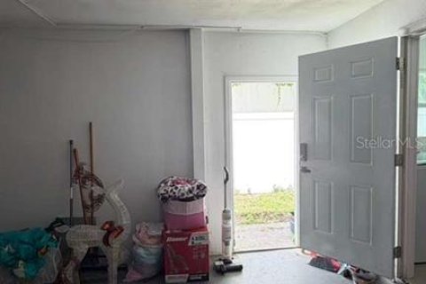 House in Cape Coral, Florida 4 bedrooms, 161.84 sq.m. № 2211608 - photo 22