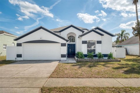 House in Kissimmee, Florida 3 bedrooms, 161.56 sq.m. № 1622790 - photo 1